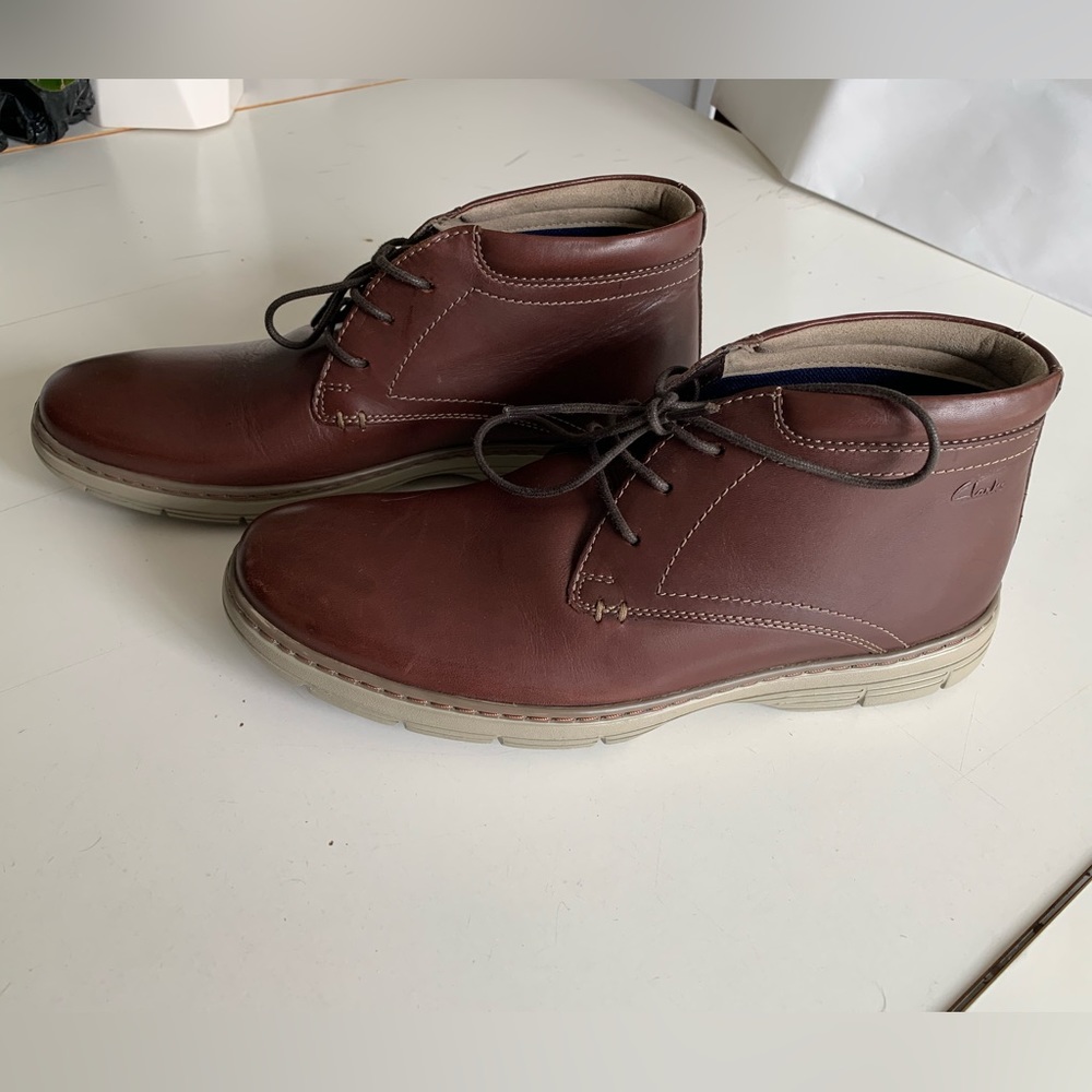 Clarks Watts Boot size 8 US